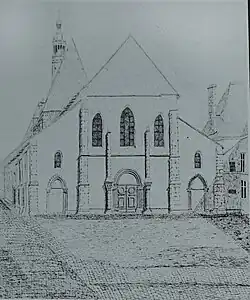 Façade romane de l’église Saint-Maurice.