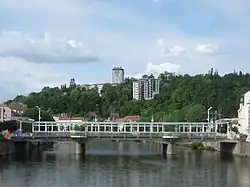 Le « Pont couvert » d'Épinal par-dessus la Moselle.