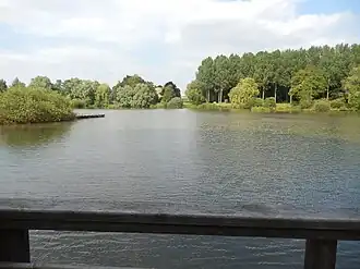 Un des étangs du vélodrome.