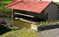 Le lavoir du lieu-dit la Gomondière à Rebion.