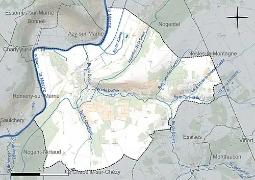 Carte en couleur présentant le réseau hydrographique de la commune