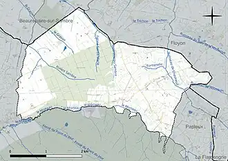Carte en couleur présentant le réseau hydrographique de la commune