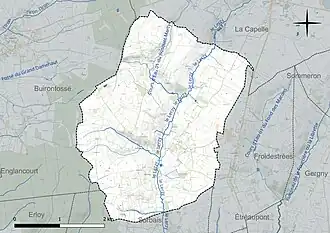 Carte en couleur présentant le réseau hydrographique de la commune
