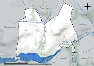 Carte en couleur présentant le réseau hydrographique de la commune