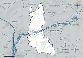 Carte en couleur présentant le réseau hydrographique de la commune