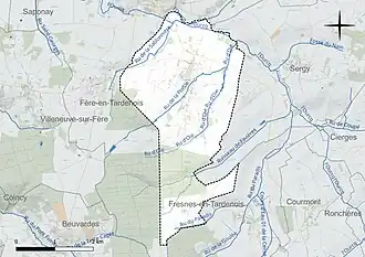 Carte en couleur présentant le réseau hydrographique de la commune