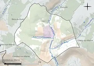Carte en couleur présentant le réseau hydrographique de la commune