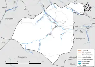Carte en couleur présentant le réseau hydrographique de la commune