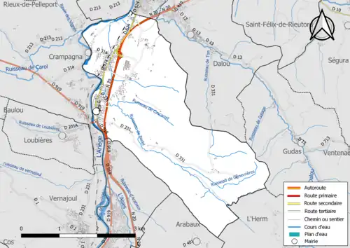 Carte en couleur présentant le réseau hydrographique de la commune