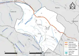 Carte en couleur présentant le réseau hydrographique de la commune