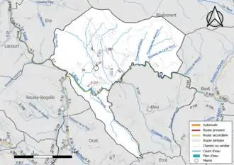 Carte en couleur présentant le réseau hydrographique de la commune