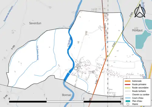 Carte en couleur présentant le réseau hydrographique de la commune