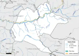 Carte en couleur présentant le réseau hydrographique de la commune