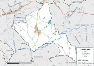 Carte en couleur présentant le réseau hydrographique de la commune