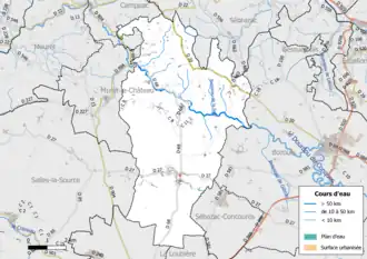 Carte en couleur présentant le réseau hydrographique de la commune