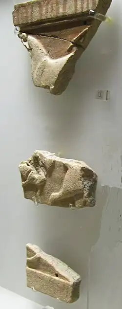 Fragments de la décoration en terre cuite de la Regia de Rome