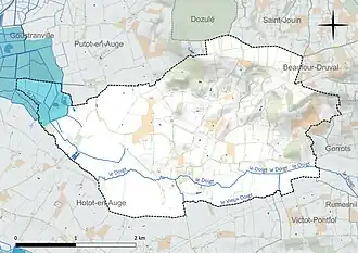 Carte en couleur présentant le réseau hydrographique de la commune