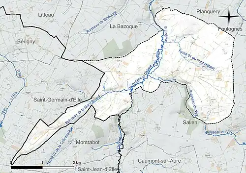 Carte en couleur présentant le réseau hydrographique de la commune