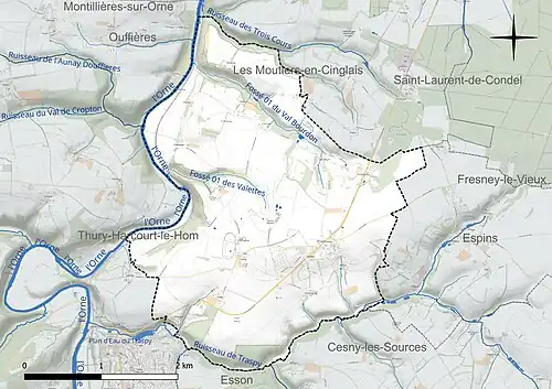 Carte en couleur présentant le réseau hydrographique de la commune