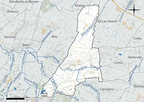 Carte en couleur présentant le réseau hydrographique de la commune