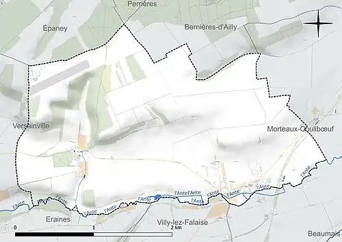 Carte en couleur présentant le réseau hydrographique de la commune