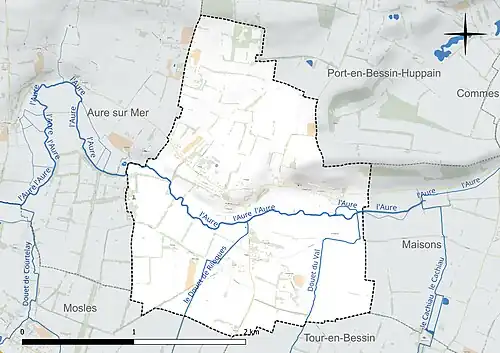 Carte en couleur présentant le réseau hydrographique de la commune