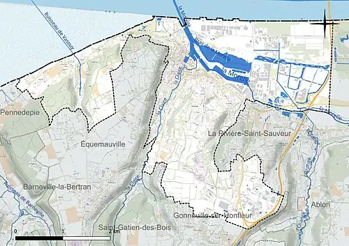 Carte en couleur présentant le réseau hydrographique de la commune