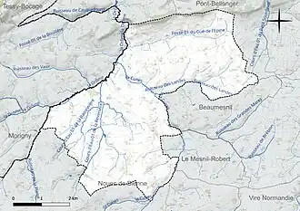 Carte en couleur présentant le réseau hydrographique de la commune