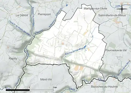 Carte en couleur présentant le réseau hydrographique de la commune