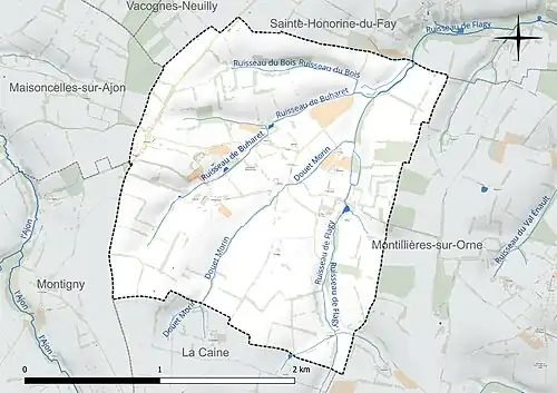 Carte en couleur présentant le réseau hydrographique de la commune