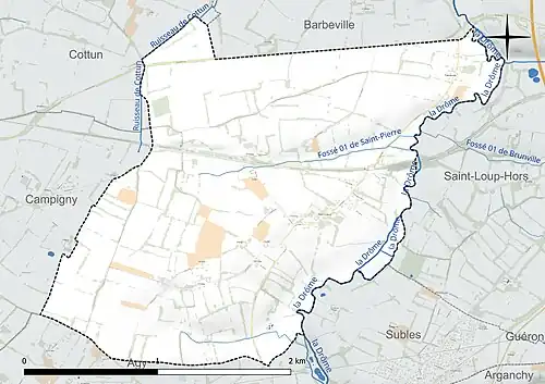 Carte en couleur présentant le réseau hydrographique de la commune