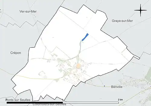 Carte en couleur présentant le réseau hydrographique de la commune