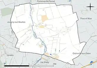 Carte en couleur présentant le réseau hydrographique de la commune