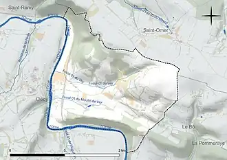 Carte en couleur présentant le réseau hydrographique de la commune
