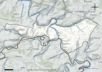 Carte en couleur présentant le réseau hydrographique de la commune