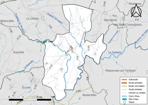Carte en couleurs présentant le réseau hydrographique de la commune