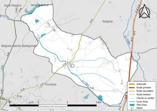 Carte en couleur présentant le réseau hydrographique de la commune