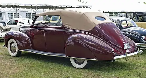 Cabriolet 4 portes, 1938.