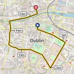 Carte dessinée sur openstreetmap faisant apparaître le tracé en noir et jaune, avec le kilométrage affiché.