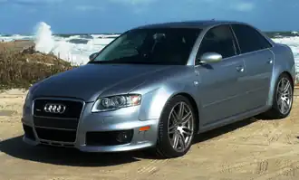 Audi RS4 berline (2007)