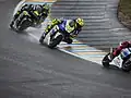 Valentino Rossi et Cal Crutchlow en course derrière Jorge Lorenzo.