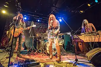 Description de cette image, également commentée ci-après