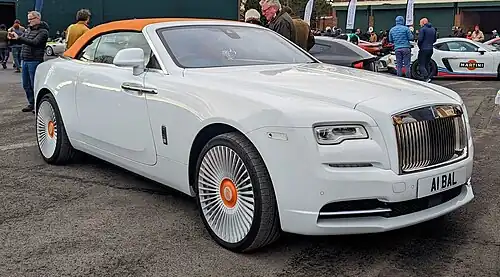 Une Rolls-Royce Dawn à Bicester Heritage.