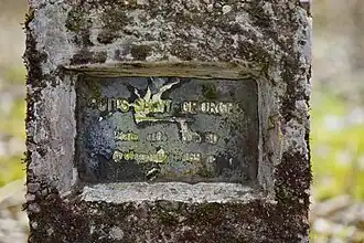 Inscriptions : puits Saint-Georges, diamètre = 3,5&nbsp;mètres, profondeur = 469&nbsp;mètres.