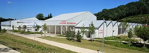 Les ateliers rénovés et reconvertis.