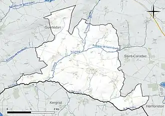 Carte en couleur présentant le réseau hydrographique de la commune