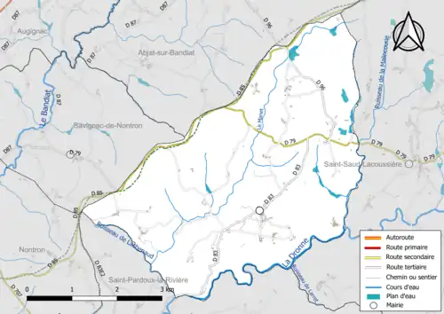Carte en couleur présentant le réseau hydrographique de la commune