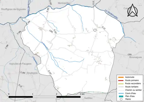 Carte en couleur présentant le réseau hydrographique de la commune