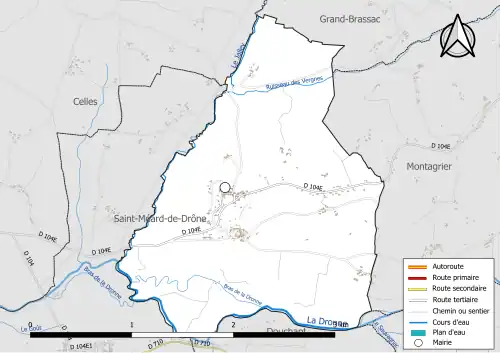 Carte en couleur présentant le réseau hydrographique de la commune