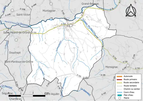 Carte en couleur présentant le réseau hydrographique de la commune